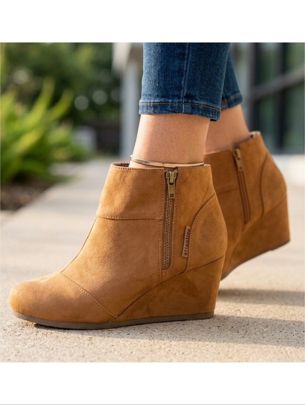 Attention Emmy Faux Suede Wedge Ankle Booties In Chestnut Size 8